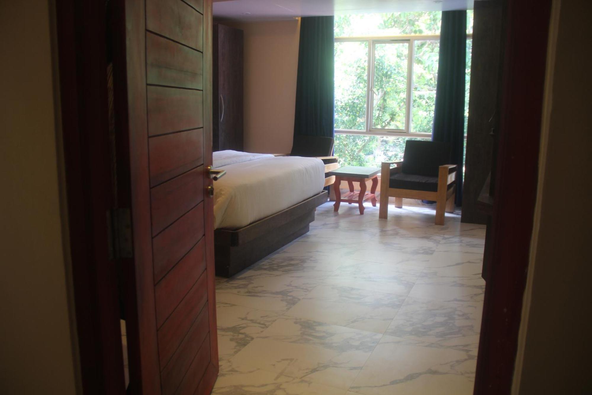 Hotel Serene Palace Port Blair Bagian luar foto