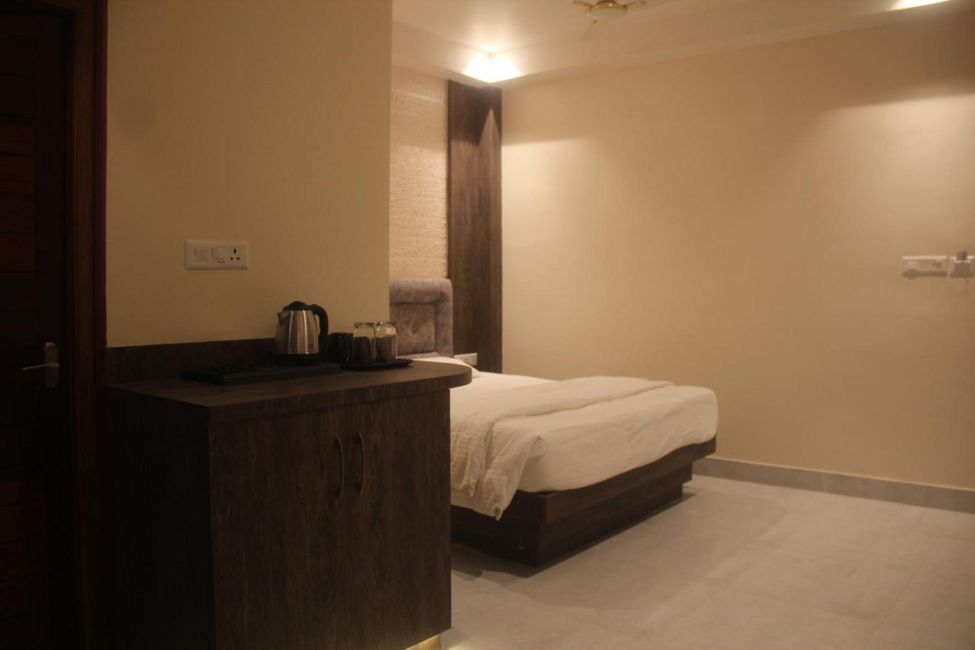 Hotel Serene Palace Port Blair Bagian luar foto