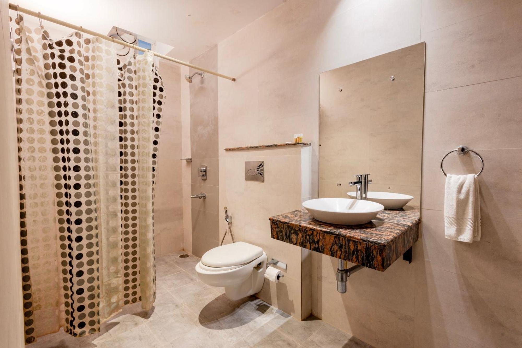 Hotel Serene Palace Port Blair Bagian luar foto