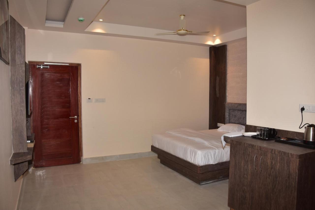 Hotel Serene Palace Port Blair Bagian luar foto